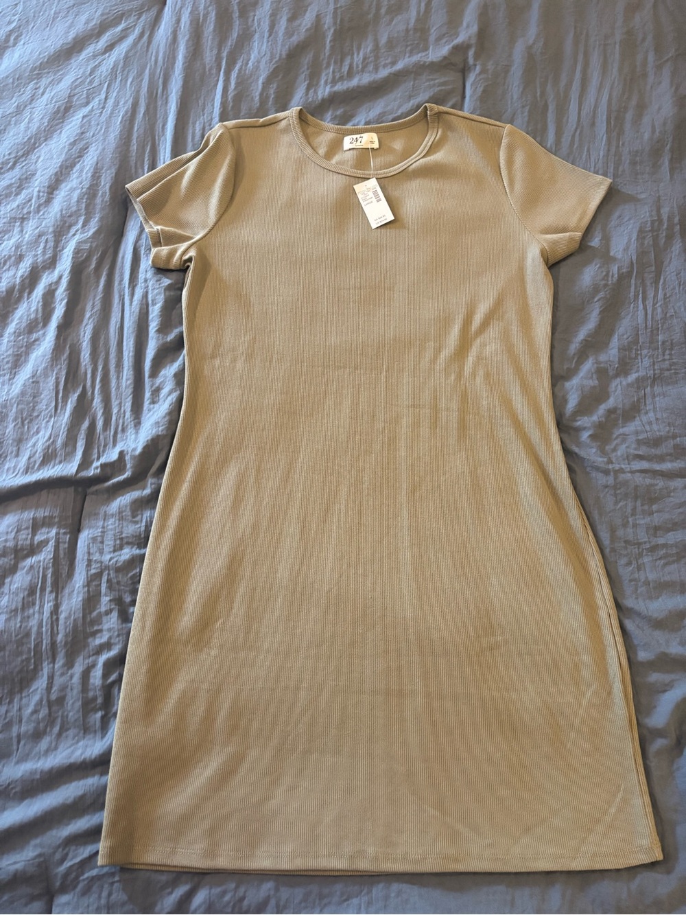 Everyday Short Sleeve Maxi Dress in sage green